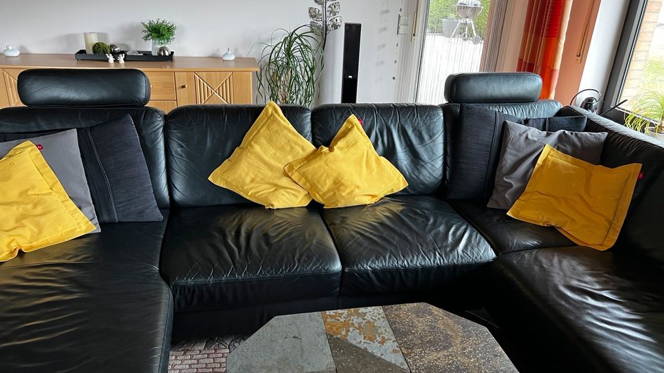 Ledersofa, Sofa in U-Form, Polsterrundecke, schwarz in Barntrup