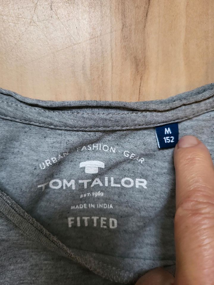 Tom Tailor T-Shirt Gr.152 in Hamburg