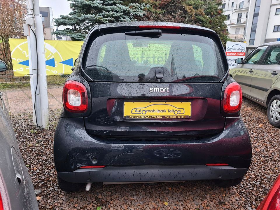Smart ForTwo fortwo coupe aus 1 Hand in Teltow