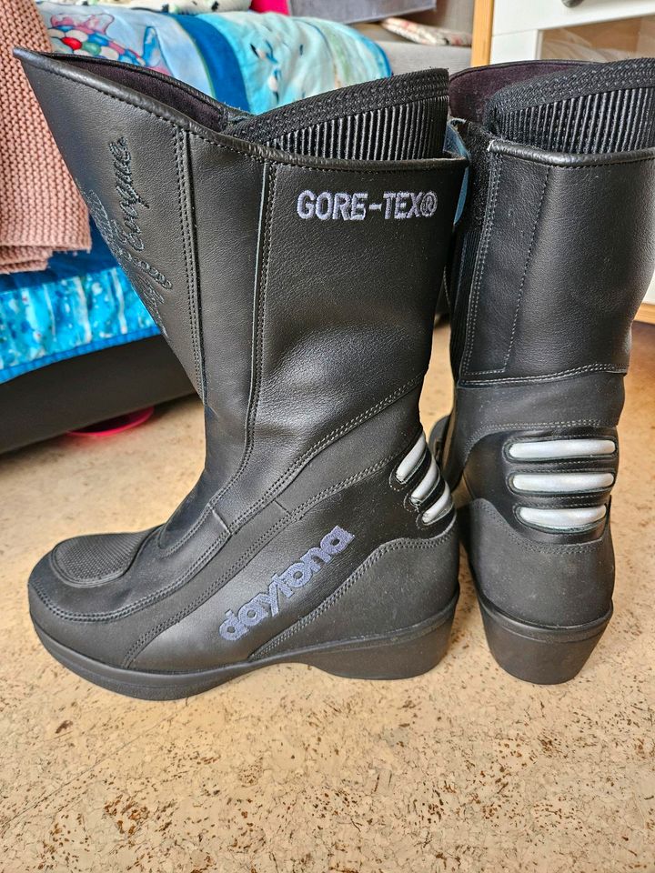 Motorradstiefel Damen Gr. 37 Daytona in Walksfelde