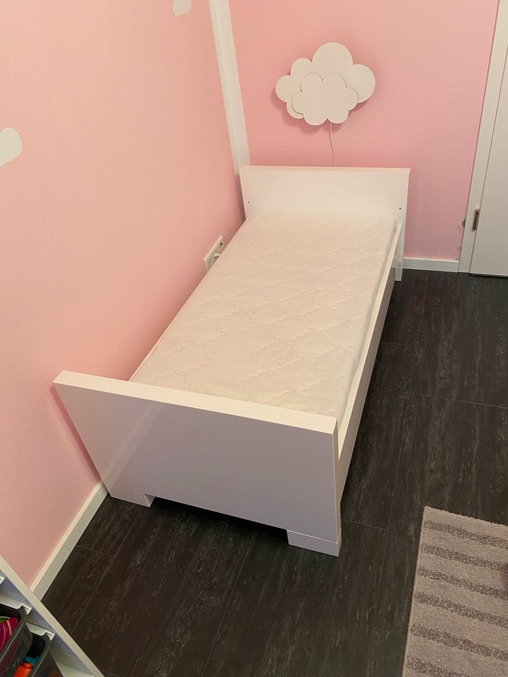 Babybett / Kinderbett „Sky“ von PINOLINO **teilweise NEU** in Leichlingen