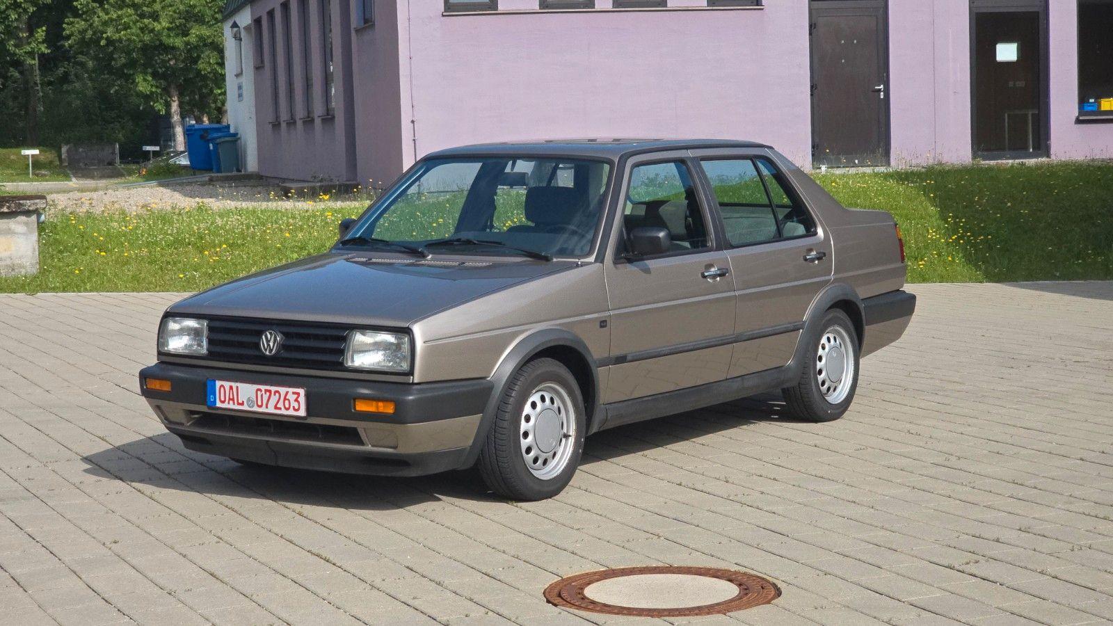 Abbildung des Autos Volkswagen Jetta GL 1.6 …