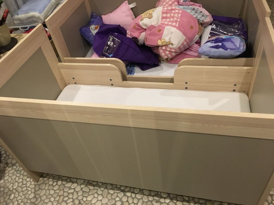 Babybett Kinderbett Wellemöbel massiv Umbauset Kindermöbel Möbel in Attendorn