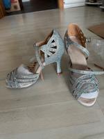 NEUE Stöckelschuhe mit Glitzer Bayern - Oberstdorf Vorschau
