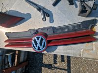 Kühlergrill VW Golf 4 Frontmaske LC3K rot Grill 1J0853651H Baden-Württemberg - Ostrach Vorschau