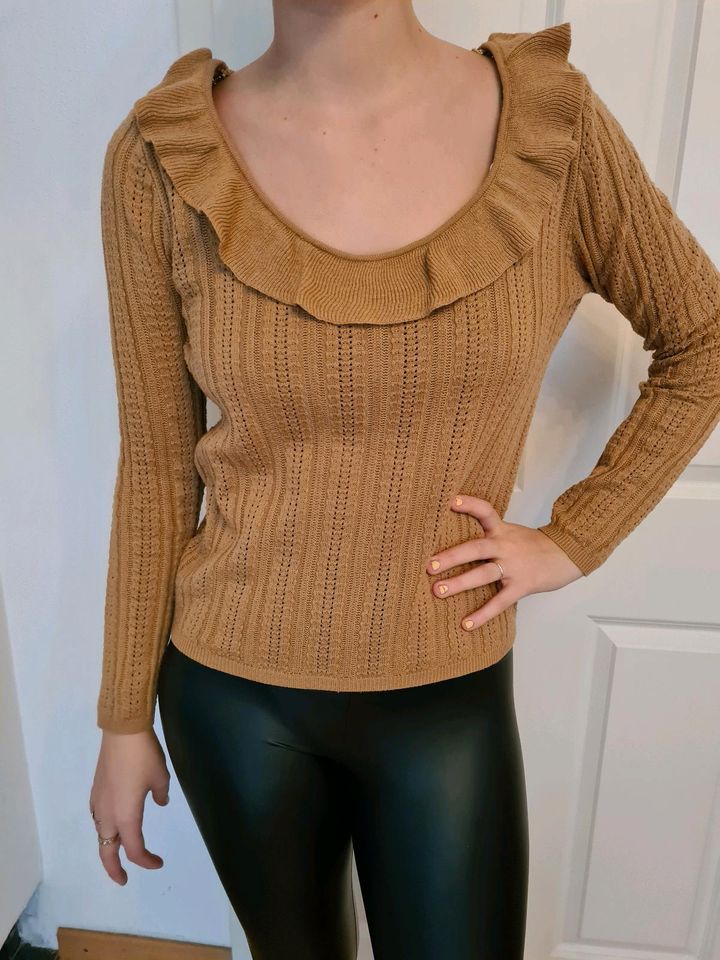 Hübschet Strickpullover mit Kaschmir Pulli Rüschen Spitzen Gr. S in Göppingen