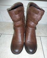 Damen Mädchen Winterstiefel gefüttert - Gr. 37 - gepflegt Leipzig - Schönefeld-Abtnaundorf Vorschau