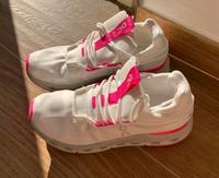 On Sneaker CLOUDNOVA 2 weiß / pink Gr. 39 Neu Berlin - Biesdorf Vorschau
