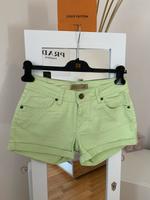 Amisu Hotpants kurz Jeansshorts Shorts Sommer ❤️ München - Altstadt-Lehel Vorschau