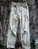 Stradivarius Mom Jeans (XS/34) Hessen - Steinbach Vorschau