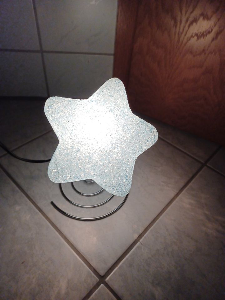 Nachttischlampe blau Stern Lampe Kinderzimmer in Weida