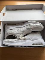 NIKE AIR Max Bolt Laufschuhe Gr 41 Top Niedersachsen - Helmstedt Vorschau