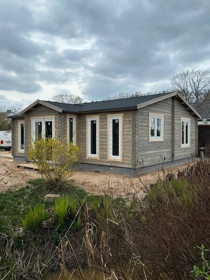 Ferienhaus Blockbohlenhaus Bürohaus Bau in Damme