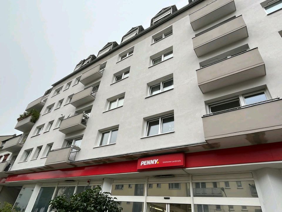 Charmante 2.5 Zimmer Wohnung in Bockenheim - Komplett Möbiliert in Frankfurt am Main