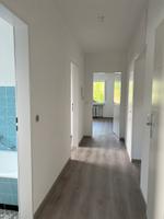 TOP - Erstbezug nach Sanierung, schöne 2 Zimmer-Whg HP, Südbalkon Nordrhein-Westfalen - Brakel Vorschau
