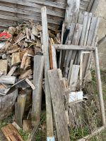 Altes Bauholz sowie Paletten abzugeben (Holz) Sachsen-Anhalt - Tangerhütte Vorschau
