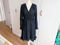 luftiges CLOSED Sommerkleid KLEID Rüschen schwarz Baumwolle Gr. M Hamburg-Mitte - HafenCity Vorschau