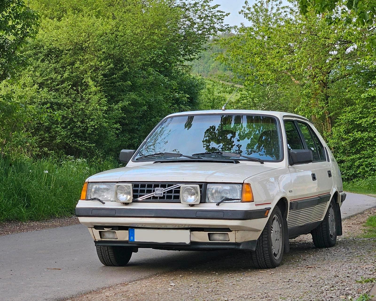 Abbildung des Autos Volvo 360 GLT Special 25