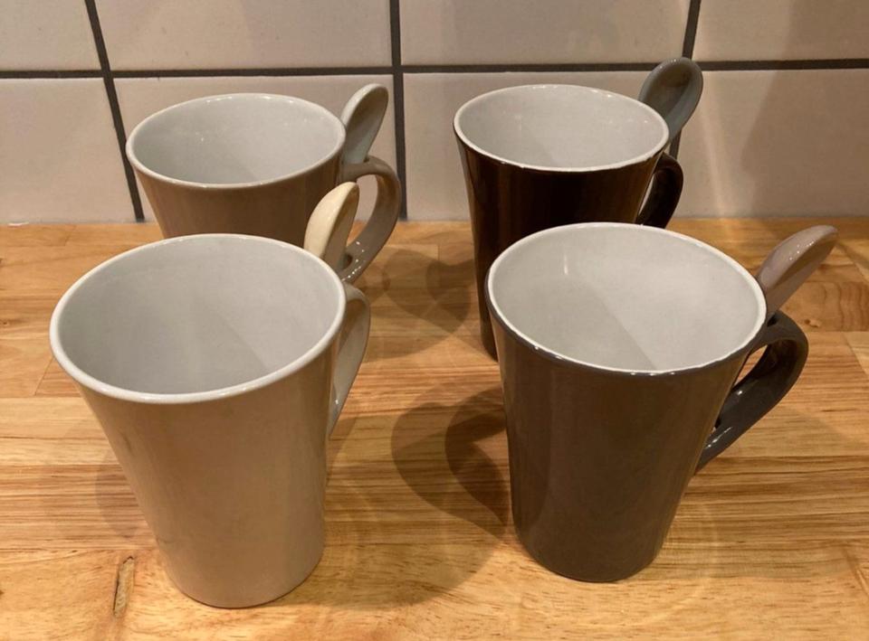 4x Tasse, Kaffeetasse mit Löffel im Set, NEU und UNBENUTZT !!! in Leipzig