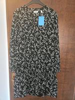 Neu Kleid von Esprit gr 40 Hessen - Karben Vorschau