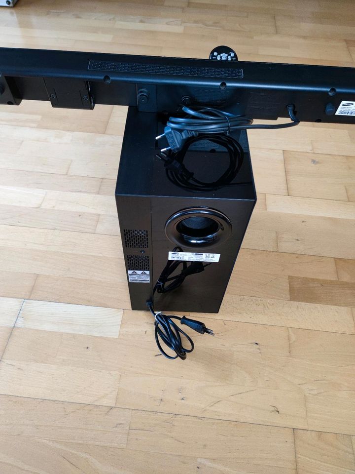 SAMSUNG Soundbar HW-F450 mit Subwoofer PS-WF450 und Fernbedienung in Bayern  - Weißenhorn | Lautsprecher & Kopfhörer gebraucht kaufen | eBay  Kleinanzeigen ist jetzt Kleinanzeigen