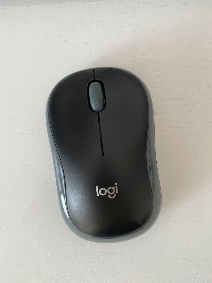 Logi Tastatur mit Maus/kabellos durch Mini-USB Empfänger in Wachtendonk