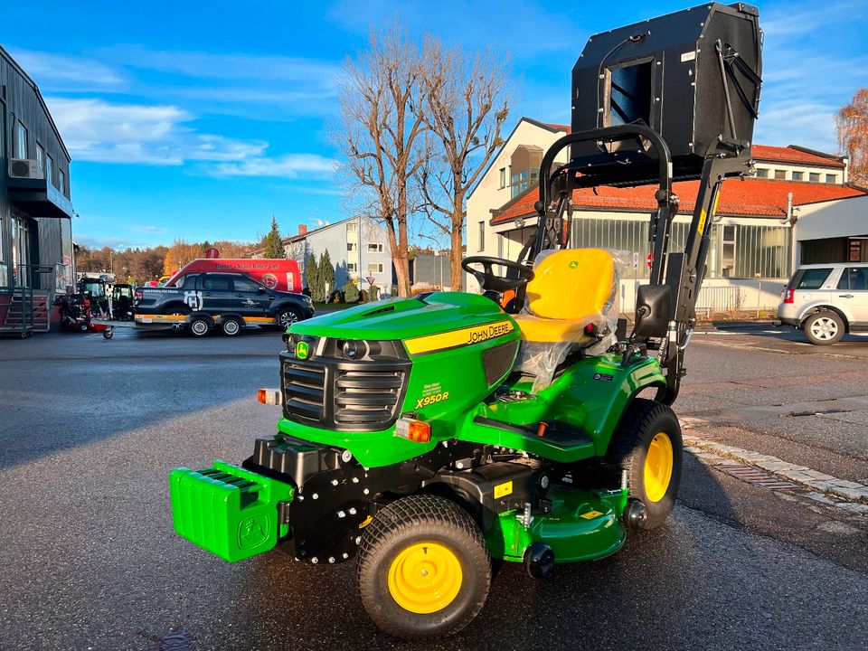 John Deere Rasentraktor X950 R Professionell mit StvZo. NEU in Lindau