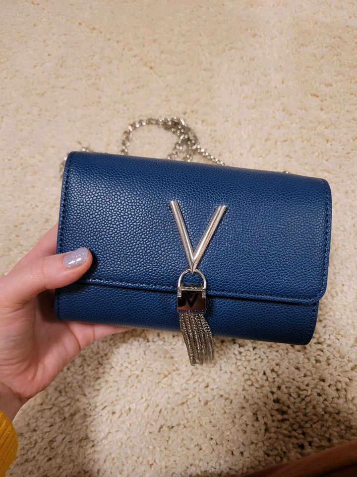 Mario Valentino Handtasche Umhängetasche Clutch blau Designer in Dauchingen