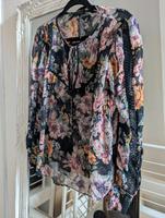 NEU Guess Bluse Blumen Flower Floral Chiffon Gr. M Bielefeld - Senne Vorschau