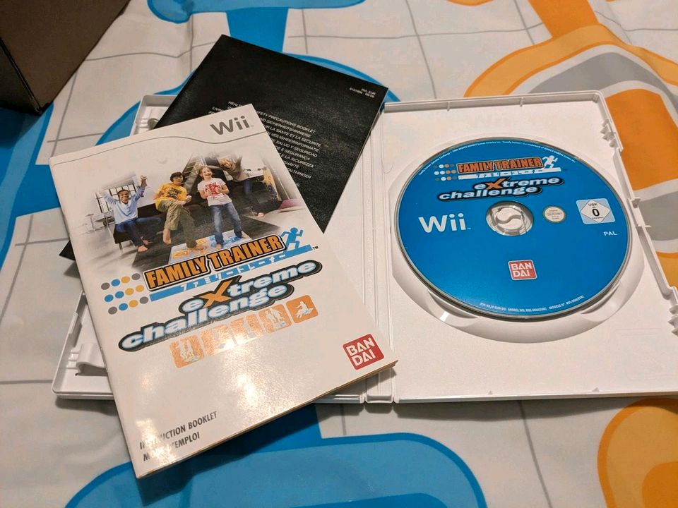 TANZMATTE+FAMILY TRAINER extreme challenge fü NINTENDO WII TOP in Centrum