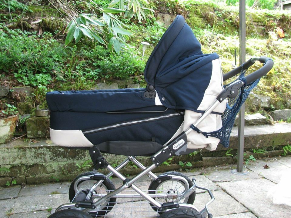 Emmaljunga Duo Classic 3-in-1 Winterkinderwagen mit viel Zubehör in Wuppertal