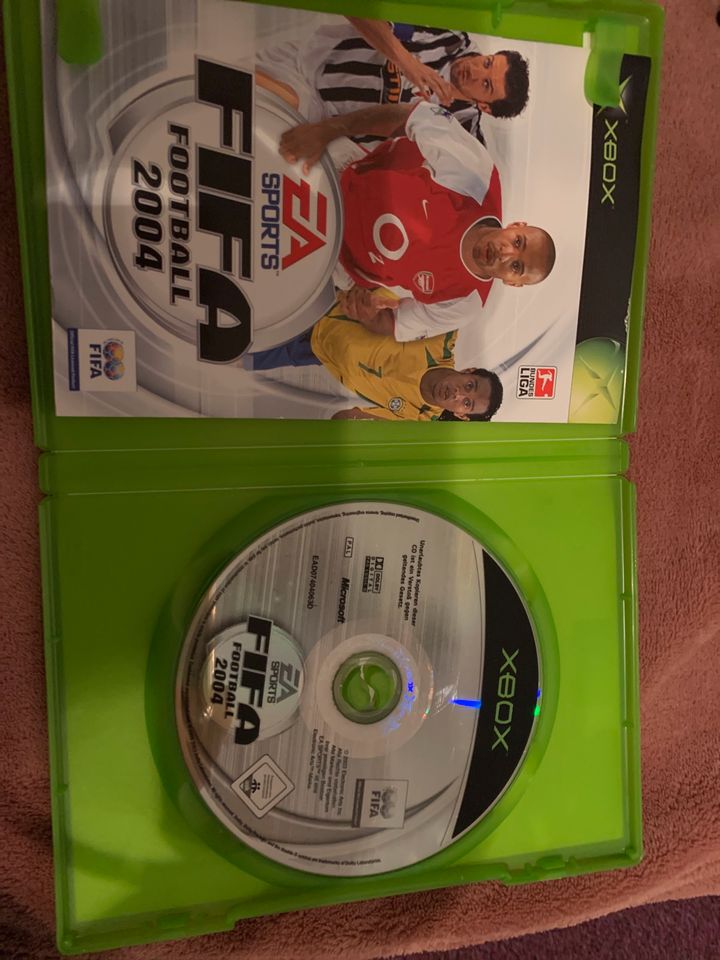 Xbox Spiel FIFA Football 2004 in Gerstetten