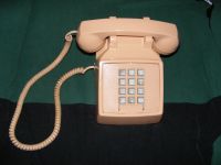 USA Telefon in Rosa / DE Telefon Rot 80er Jahre gebraucht defekt Frankfurt am Main - Innenstadt Vorschau