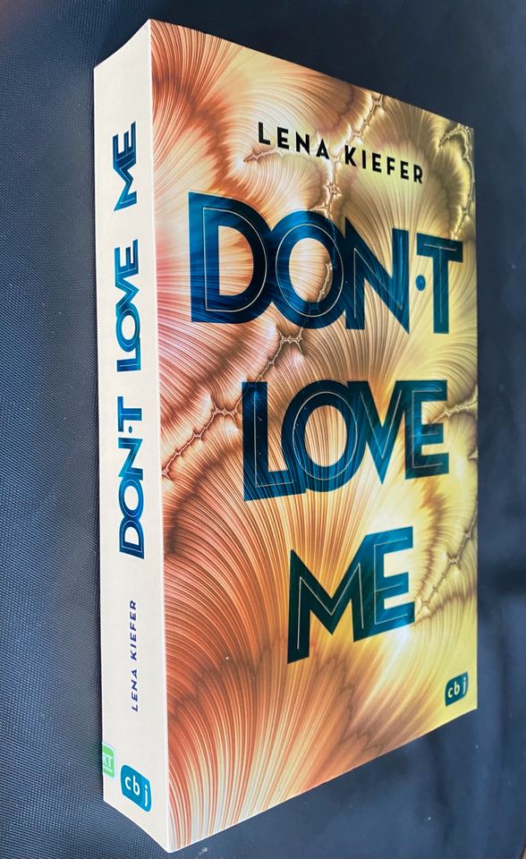 Buch von Lena Kiefer - Don't love me - Band 1 in Hamburg