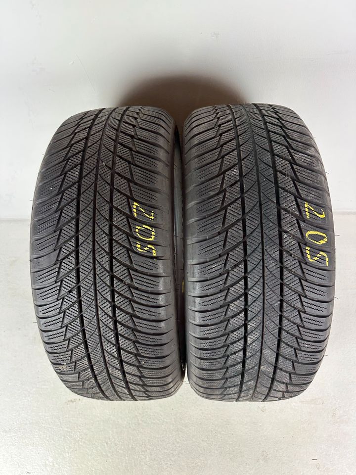 2x Bridgestone Blizzak LM001 Winterreifen 245/50 R19 105V XL RFT in München