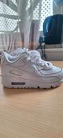 Nike-Turnschuhe  Größe 27-28 Hessen - Niestetal Vorschau