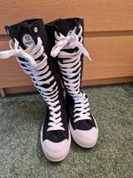 Kniehohe Stiefel ähnlich Converse EMP RED Gr. 42 Hessen - Ehrenberg (Rhön) Vorschau