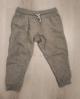 Kinder Baby Kleinkind joggers grau Gr. 98 Nordrhein-Westfalen - Zülpich Vorschau