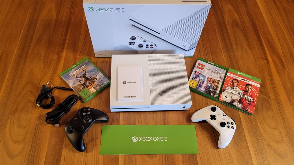 Microsoft Xbox One S 1TB / OVP / Wireless Controller / Spiele in Bergkirchen