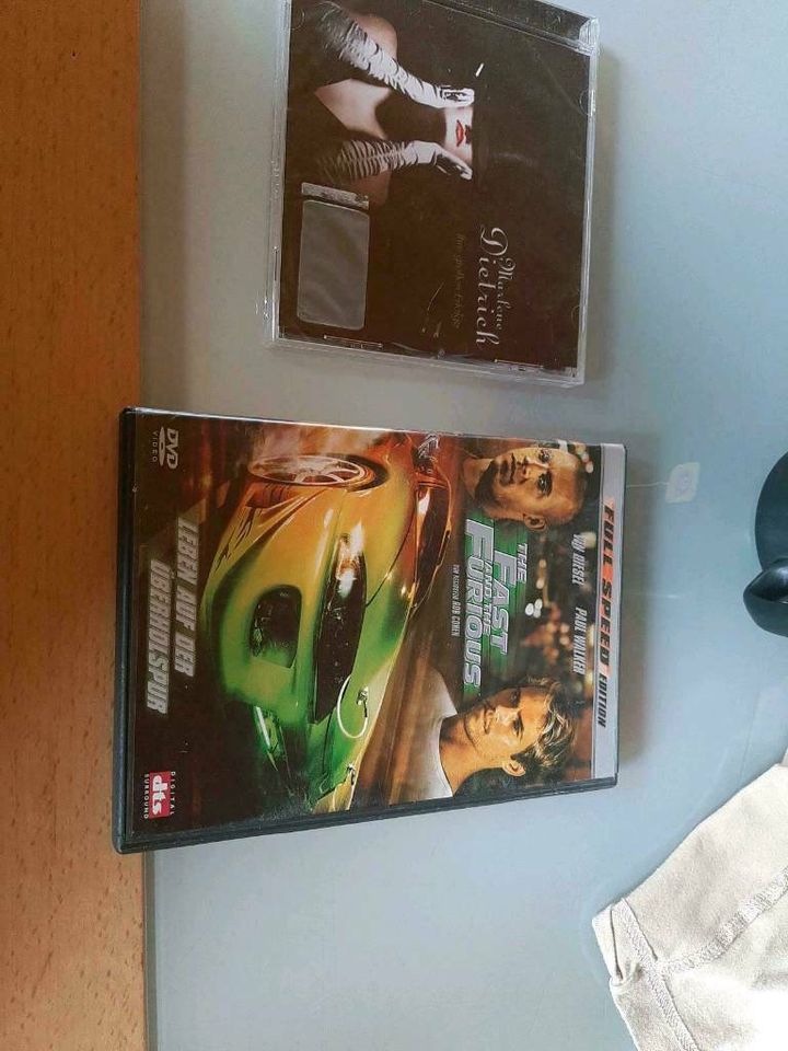 2 OVP CD's + 2 DVD gebraucht zu verschenken in Singen