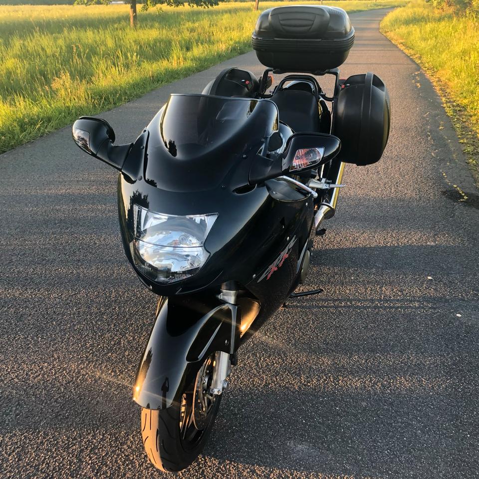 Honda CBR 1100 XX, Blackbird, TÜV,Checkheft, Koffer, Top Zustand in Geratal