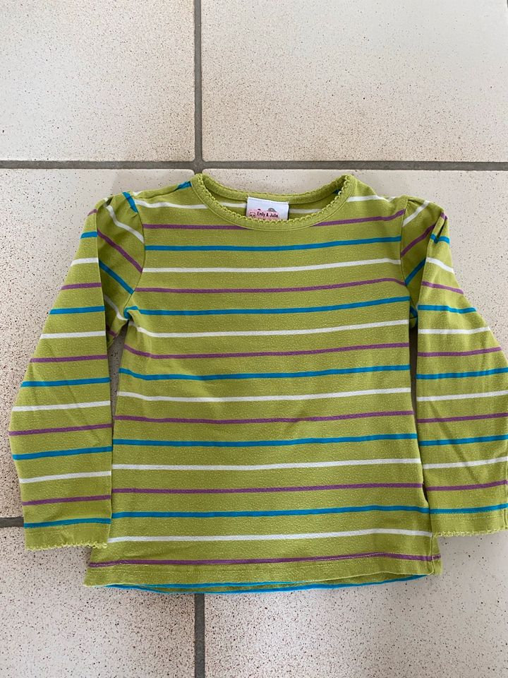 tolles Langarmshirt, Topolino, Gr. 110, grün gestreift, 2,80 € in Unkel