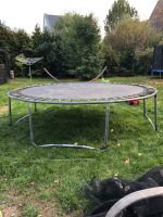 Trampolin mit 8 Stangen komplett und Netz Bayern - Hof (Saale) Vorschau