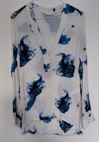 Bluse von L.O.G.G. Weiß Mit blau schwarzen Blumen Gr. S bügelfrei Hessen - Hanau Vorschau