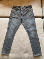 Damen Jeans, Levis, schwarz, Gr. 33 Niedersachsen - Staufenberg Vorschau