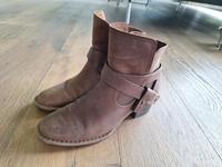 SALE - Echtleder-Boots UGG Gr. 38 Hessen - Viernheim Vorschau