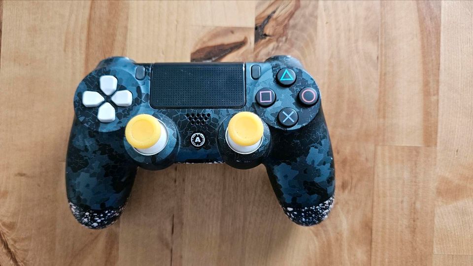 Playstation 4 Aimcontroller in Hammersbach