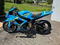 Suzuki GSX-R 750 K6/K7 + Ausrüstung wegen Hobbyaufgabe München - Milbertshofen - Am Hart Vorschau