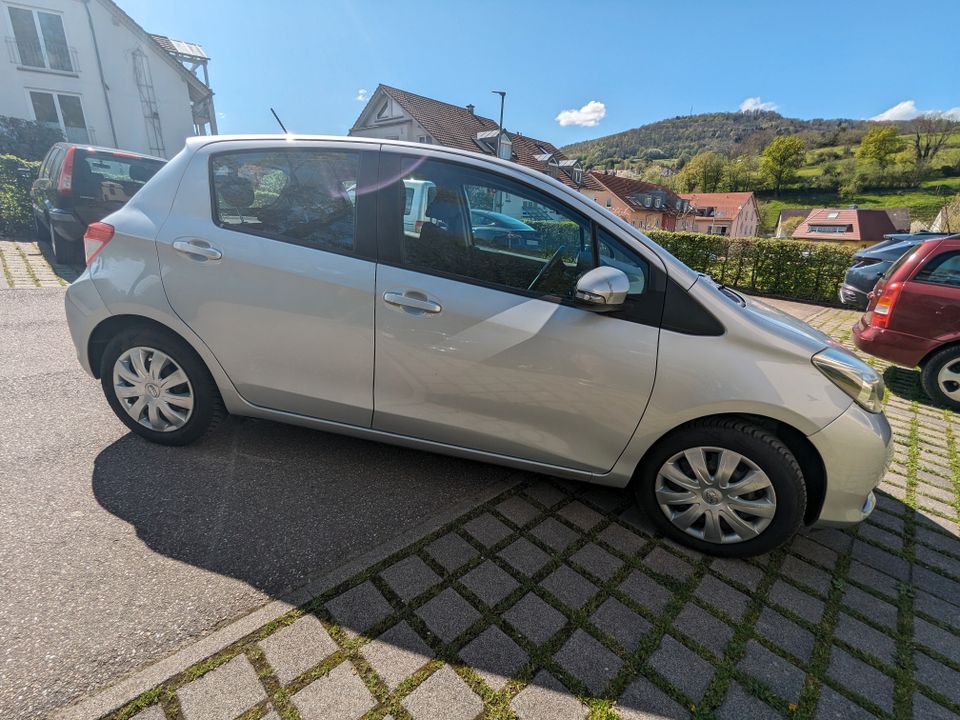 Toyota Yaris Life - TÜV neu in Freiburg im Breisgau