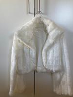 Brautkleid Jacke Kunstfell Farbe Ivory (Creme) von Bianco Ivento Nordrhein-Westfalen - Herzogenrath Vorschau